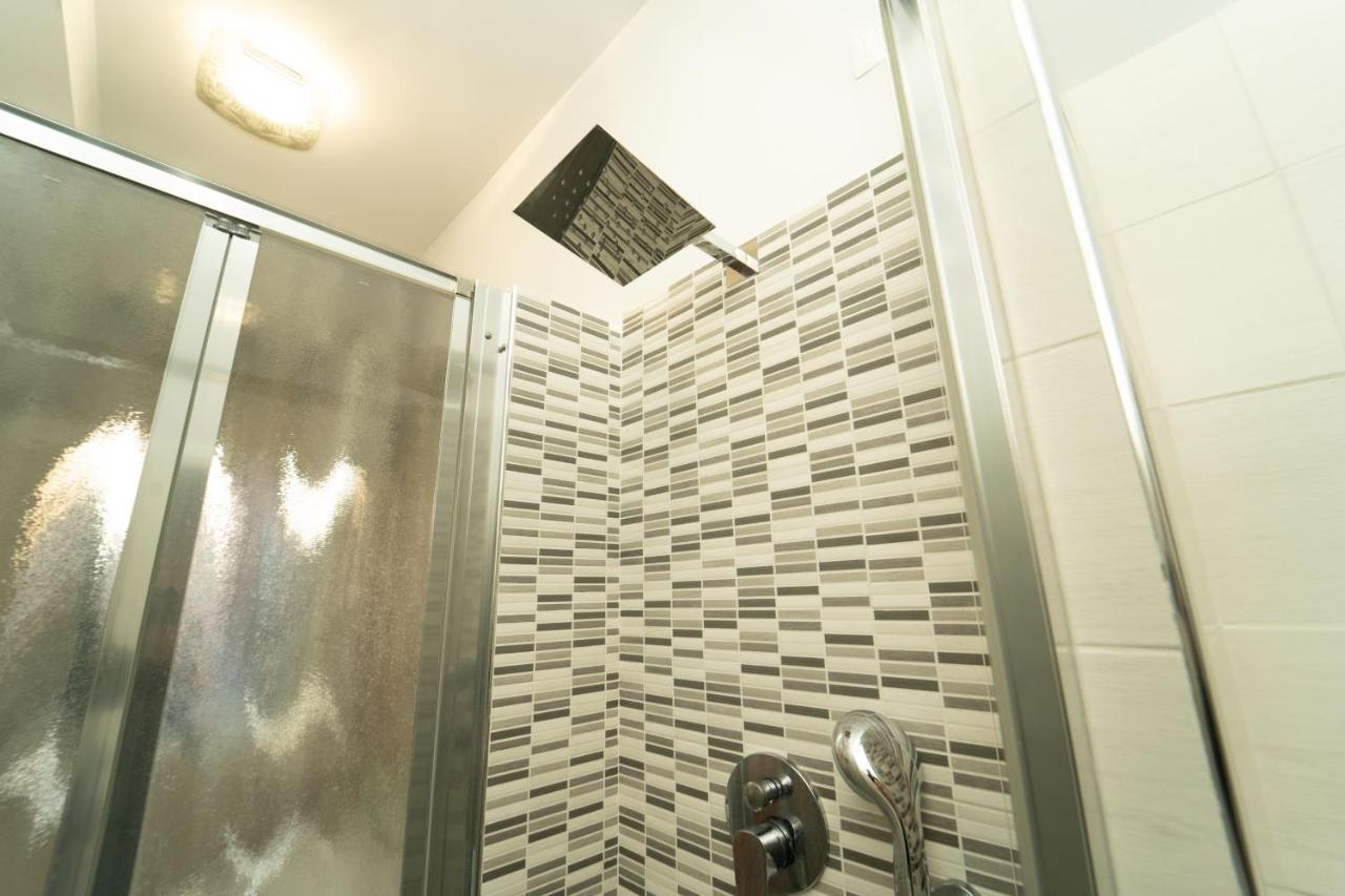 Trilocale Con Parcheggio Privato Appartement Milaan Buitenkant foto